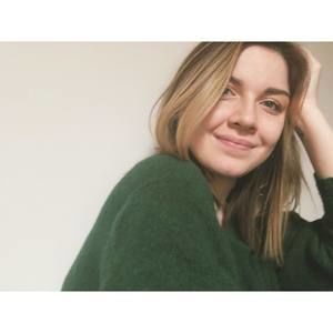 Meet your Posher, Courtney